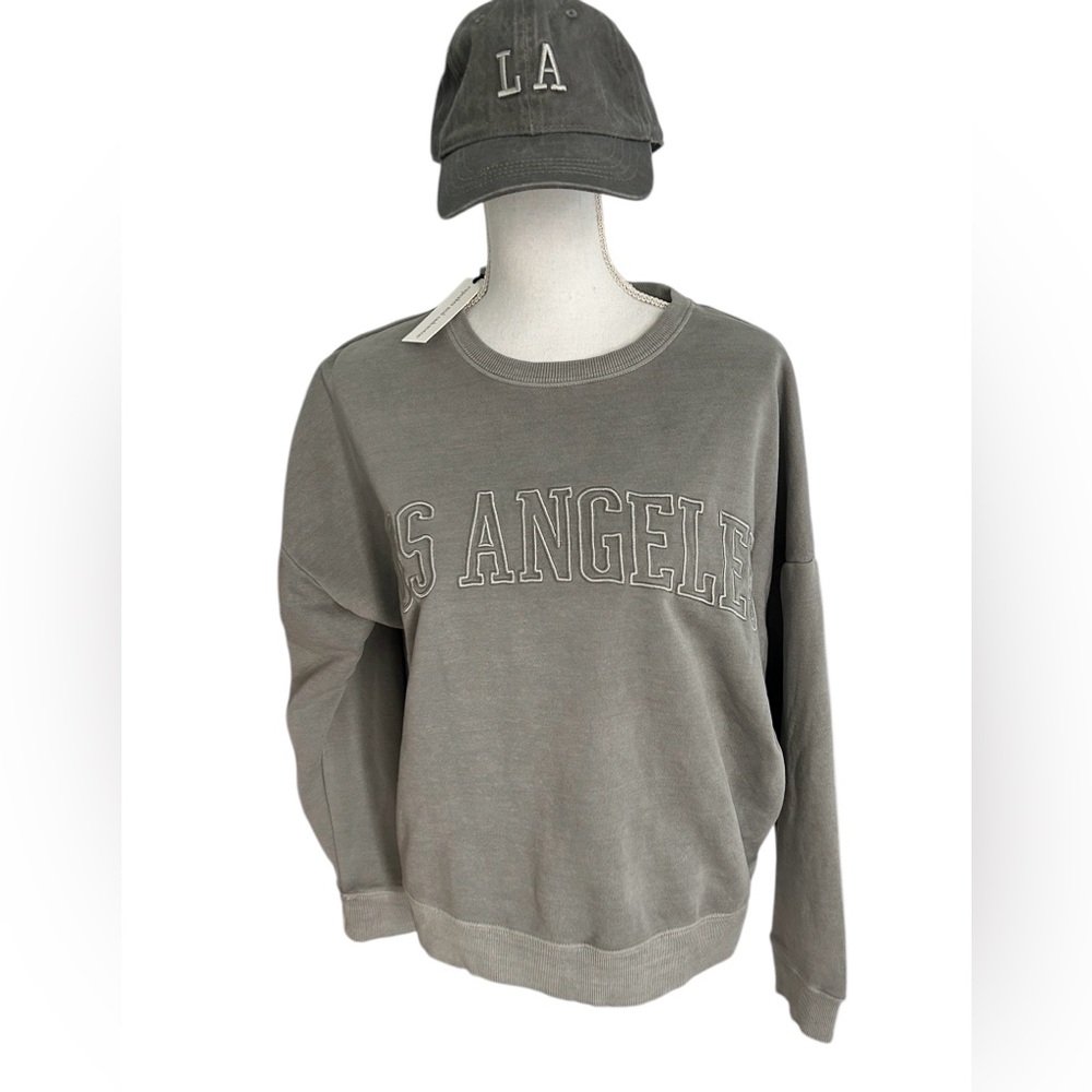 Cupcakes & Cashmere, Los Angeles, large, soft, gray sweatshirt and cap (NWT)